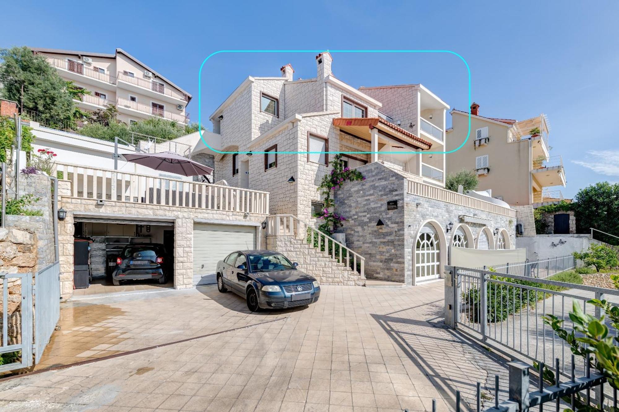 Apartments With Pool Vrdoljak Omis Ngoại thất bức ảnh