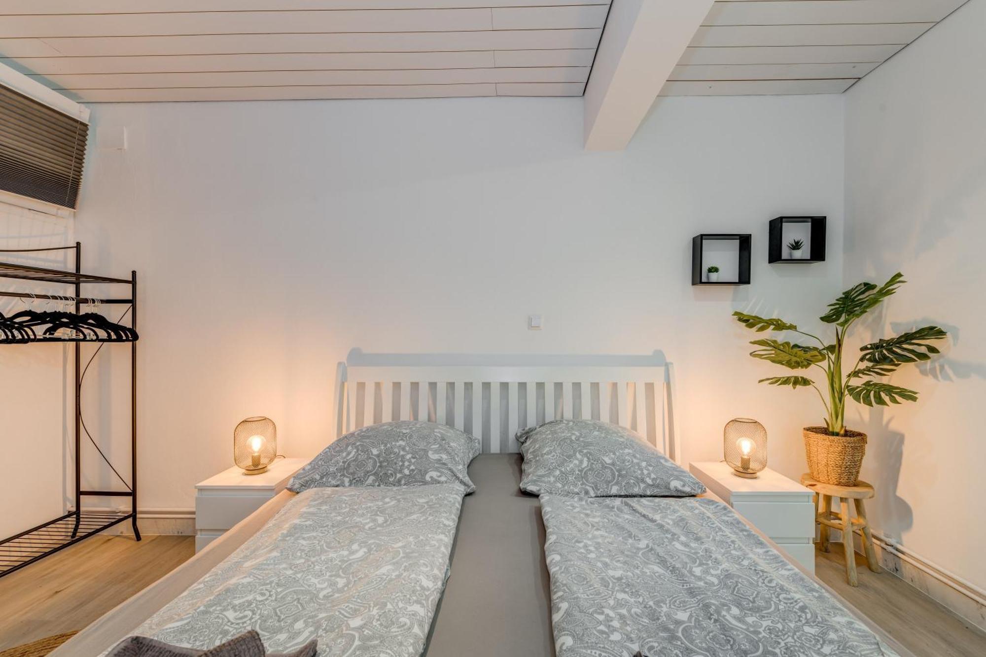 Apartments With Pool Vrdoljak Omis Phòng bức ảnh