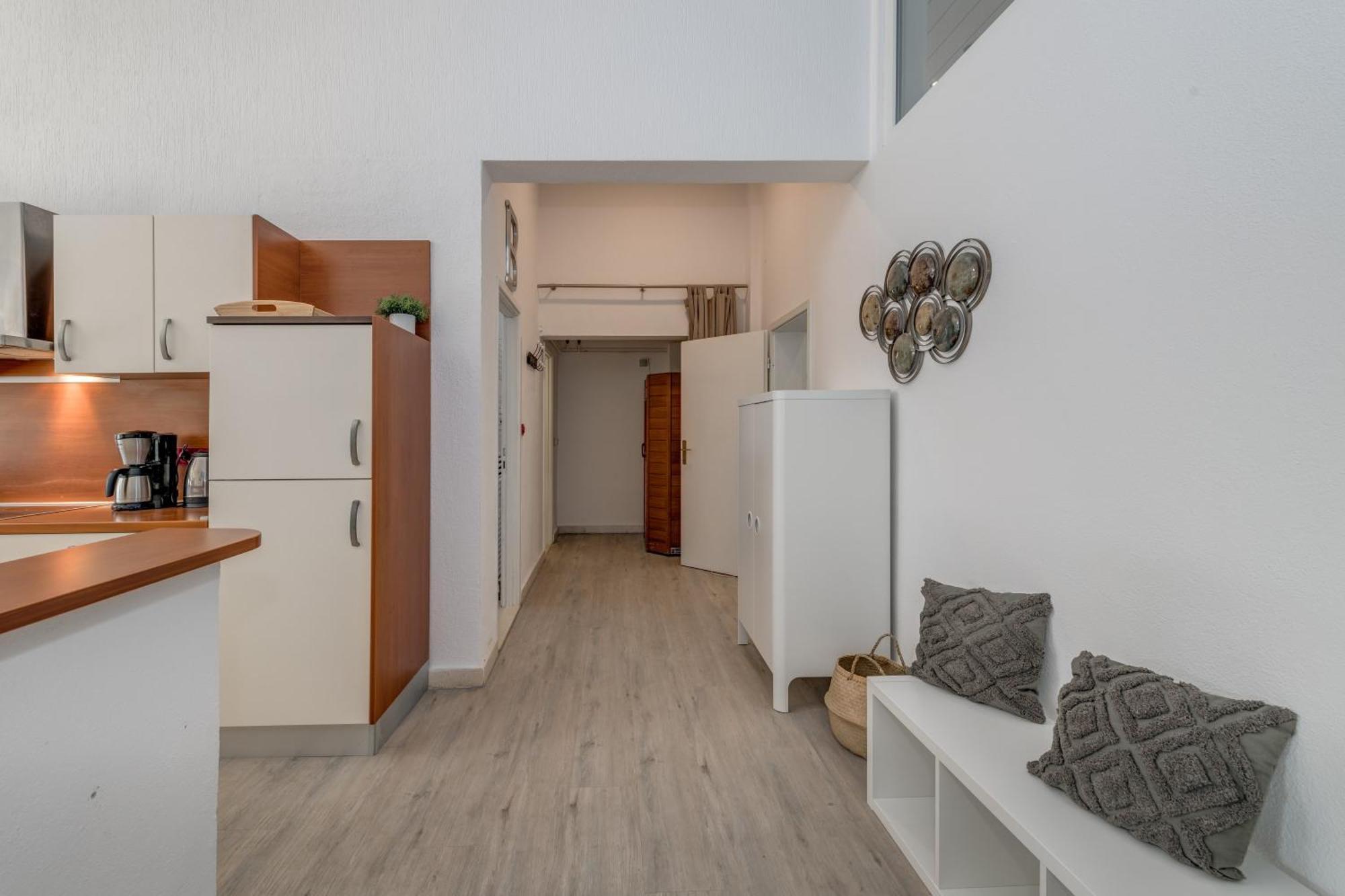 Apartments With Pool Vrdoljak Omis Phòng bức ảnh