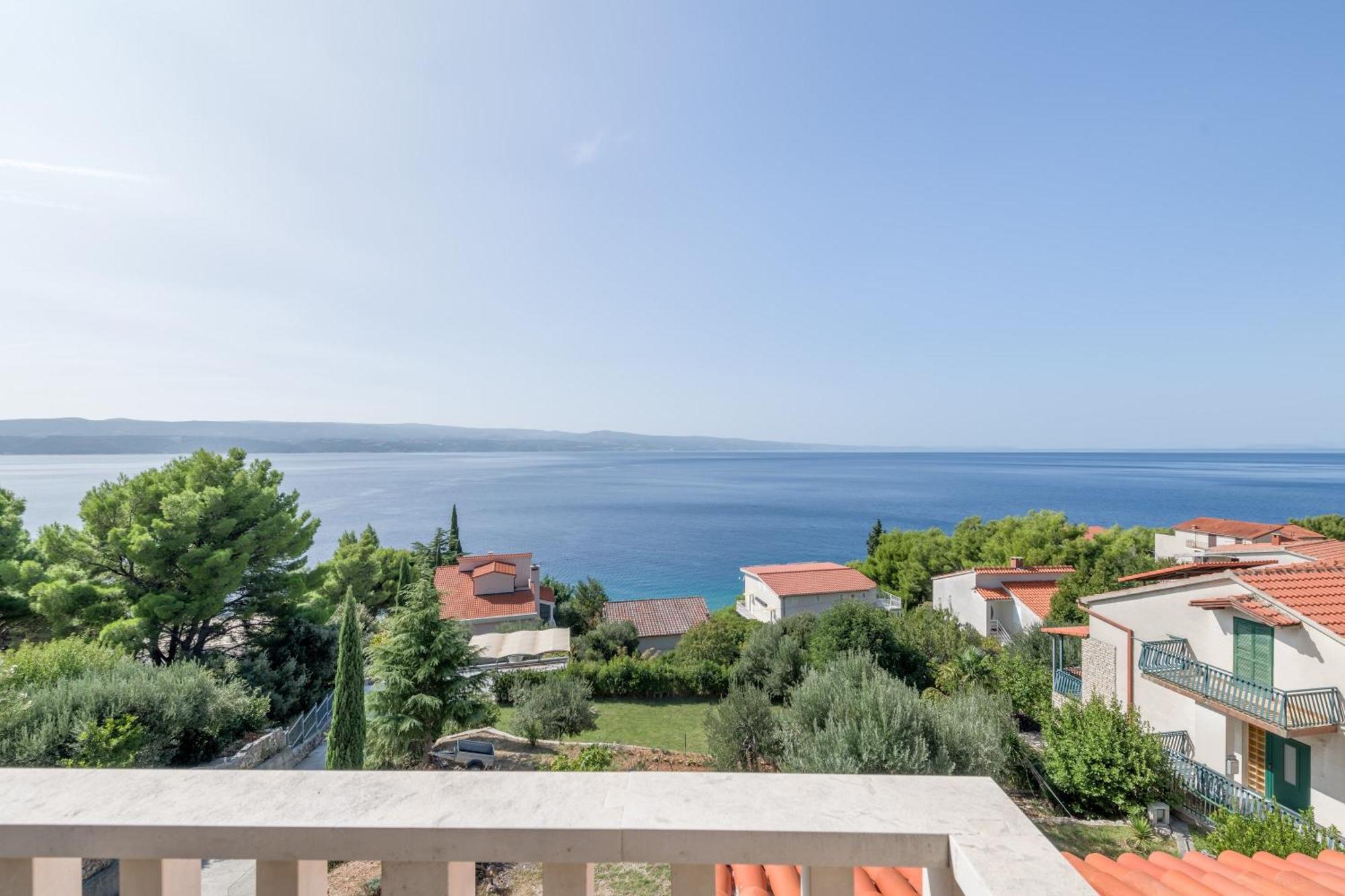 Apartments With Pool Vrdoljak Omis Phòng bức ảnh
