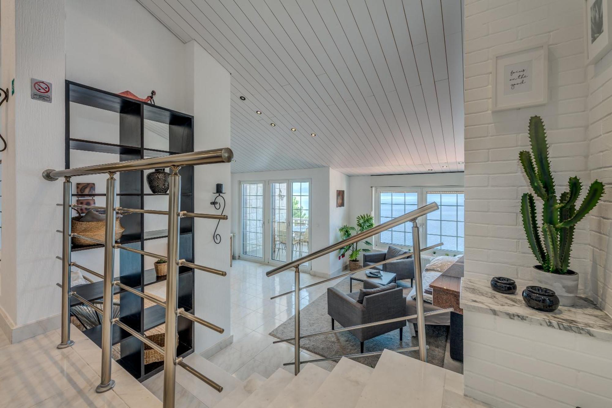 Apartments With Pool Vrdoljak Omis Phòng bức ảnh